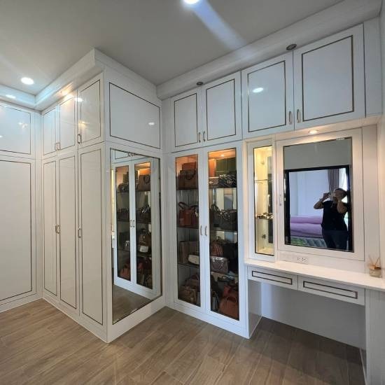 รับออกแบบตกแต่งภายในบิ้วอิน บ้าน คอนโด - โรงงานโซฟา ชลบุรี
